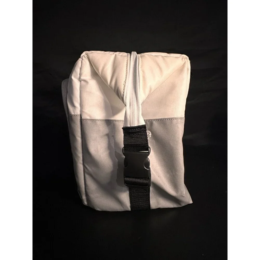 NWT Igloo 36 Can Maxcold Snapdown‎ Cooler Bag - White/Gray